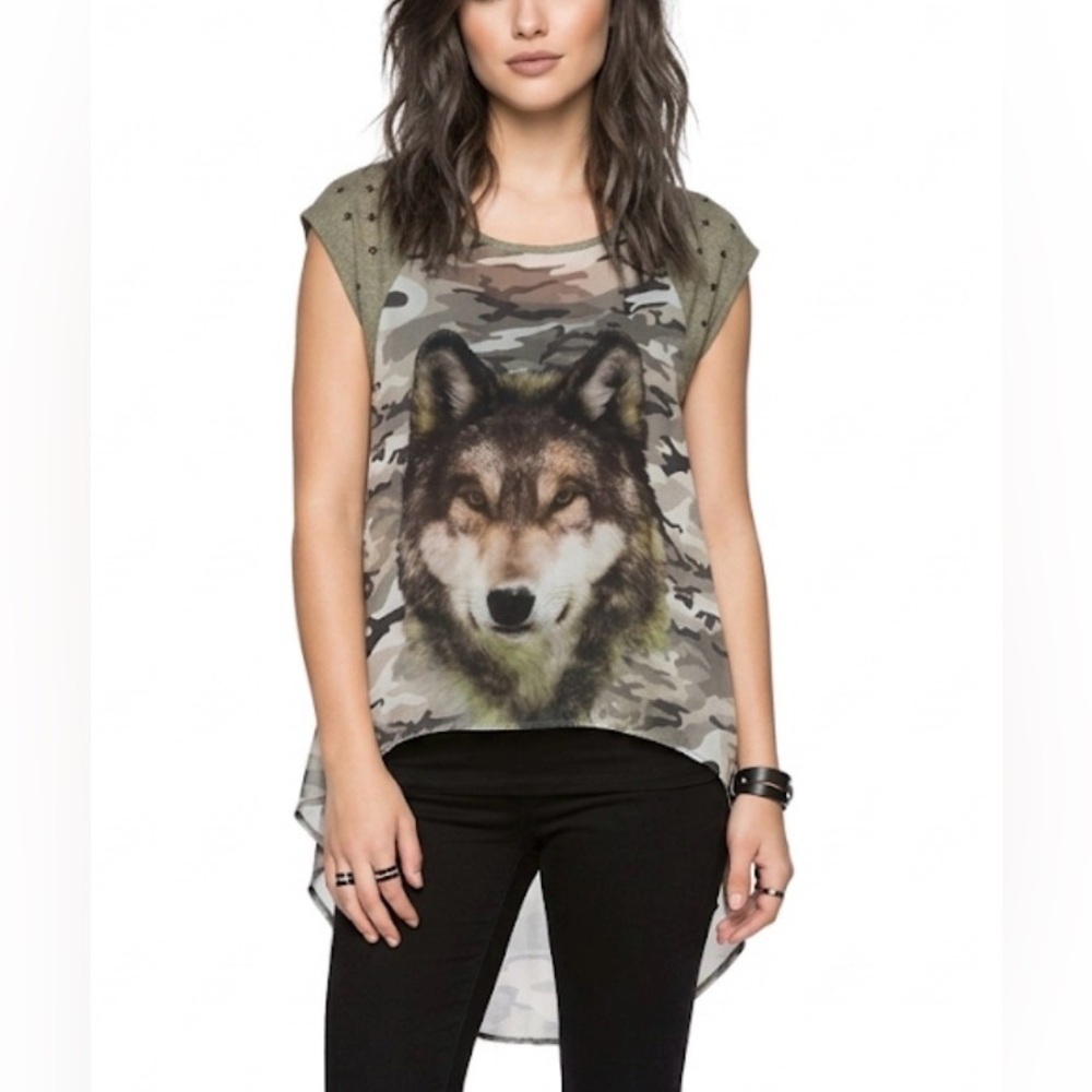 Mauve Camo Wolf Graphic Green Black Sheer High-Low‎ Top Large